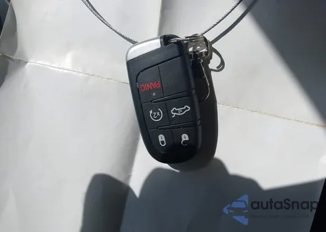 2016 Chrysler 300 300S Alloy Edition z USA, uszkodzony, nr VIN 2C3CCABG3GH324932